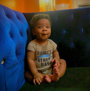 Meet your Posher, Adrii kenzo .